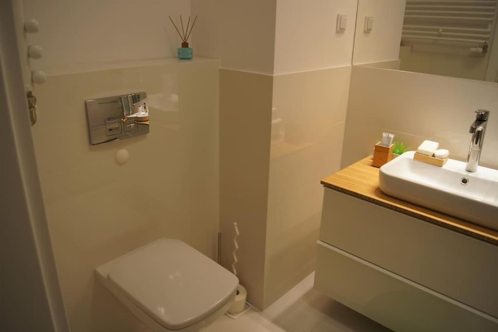 Cichy, Nowoczesny, Komfortowy Przy Galerii Mokotow Apartment Warsaw Exterior photo