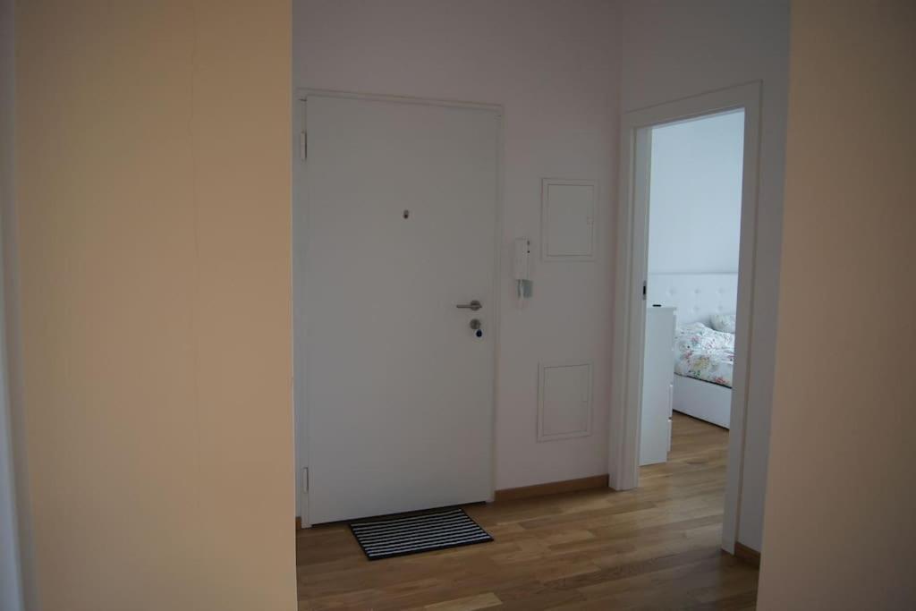 Cichy, Nowoczesny, Komfortowy Przy Galerii Mokotow Apartment Warsaw Exterior photo